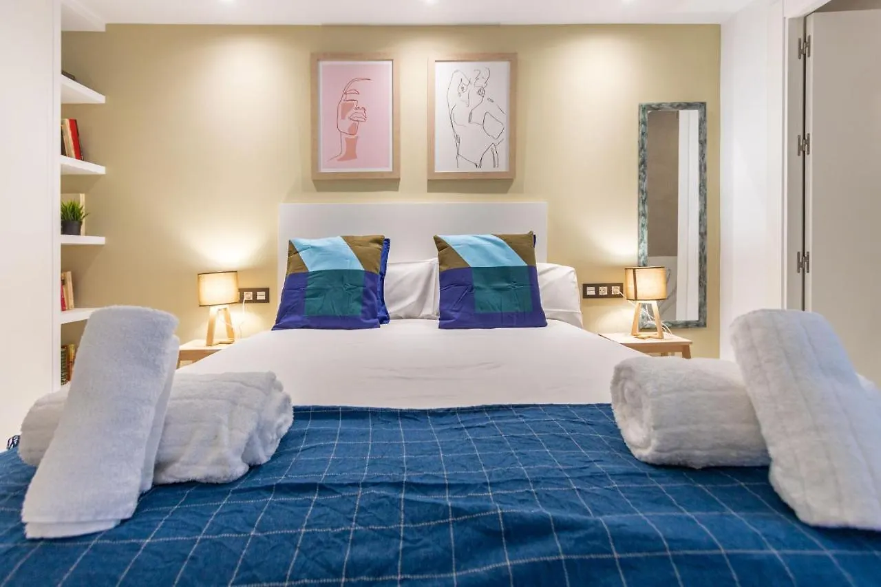 Apartamento Lujan Deluxe Suites By Valcambre Sevilla España