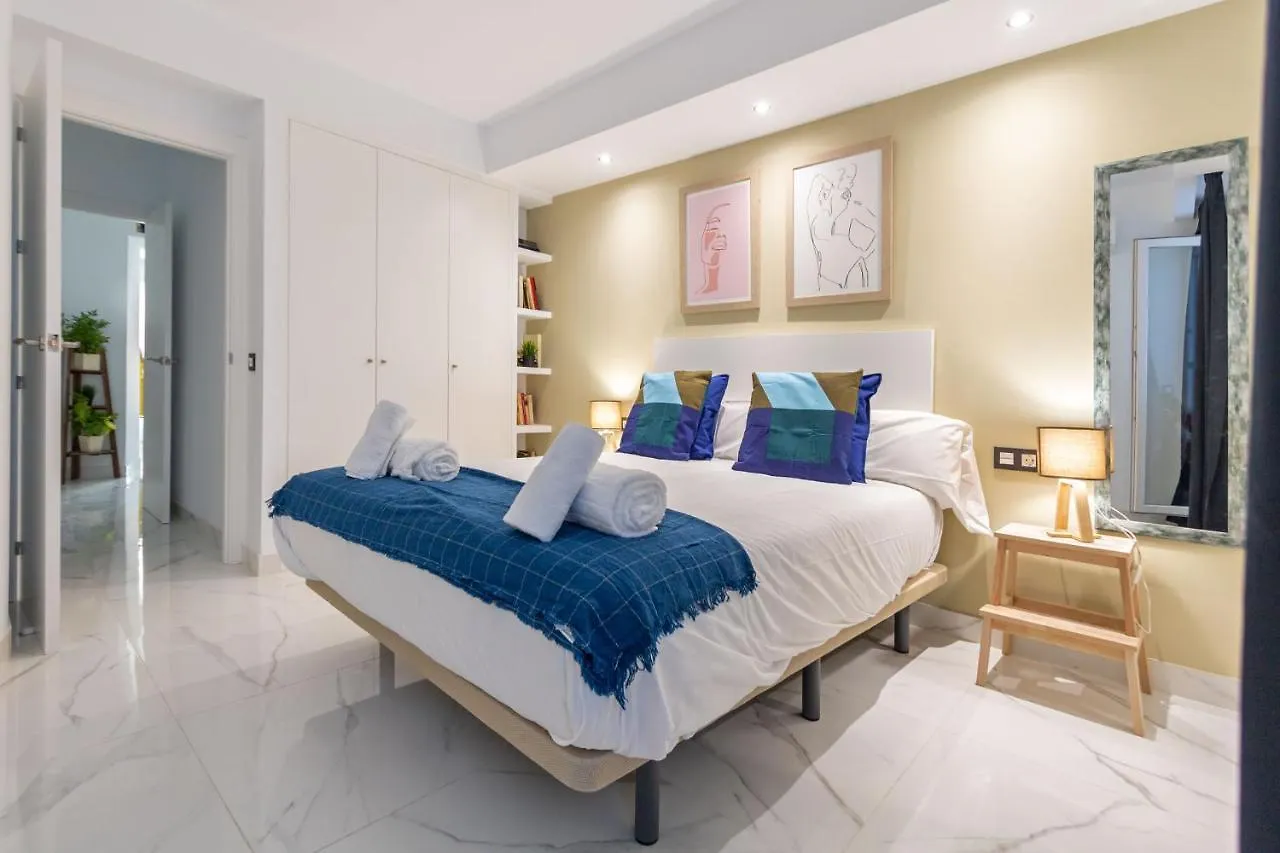Lujan Deluxe Suites By Valcambre Sevilla España