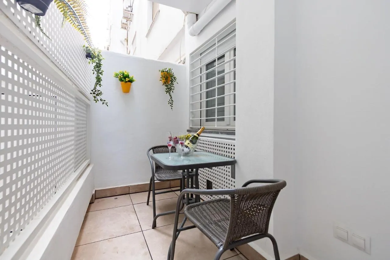 Lujan Deluxe Suites By Valcambre Seville 0*,
